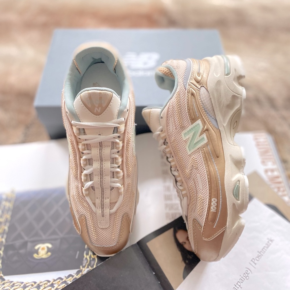 Free People x New Balance 1000 Sneakers - Picture 3 of 9